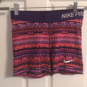 Women’s Nike Pros